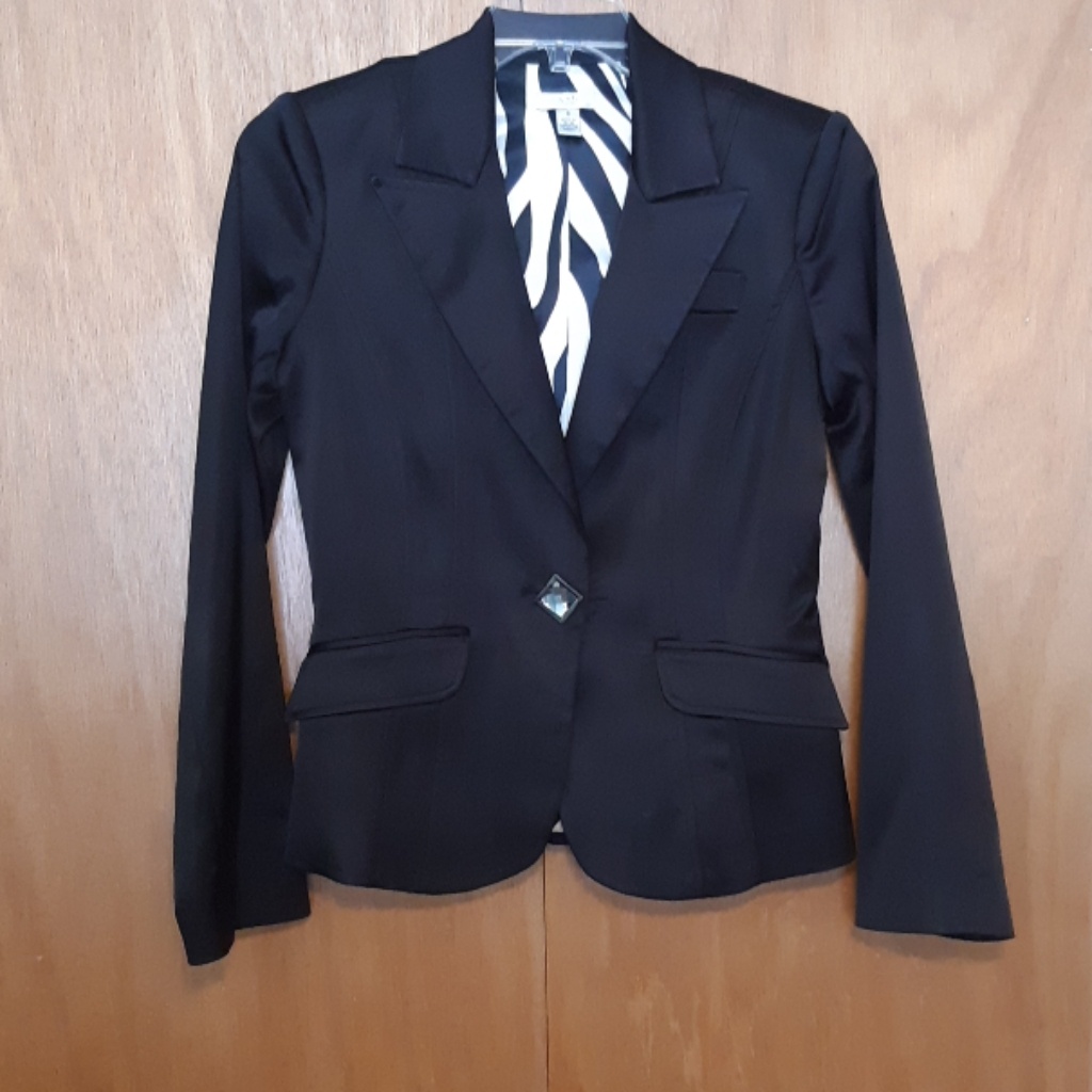 Cache Black Jacket
